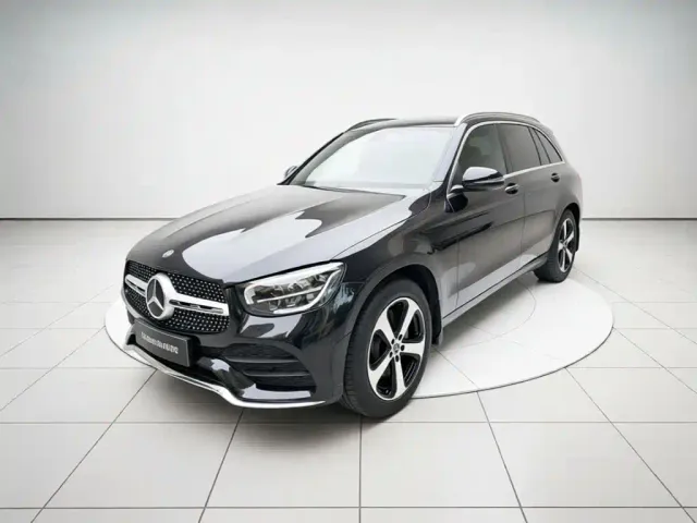 Фотография автомобиля — Mercedes-Benz GLC-Class