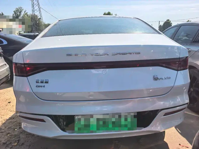 BYD Qin PLUS — Фото автомобиля 10