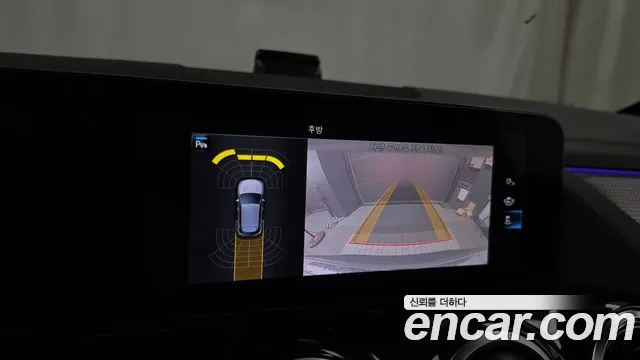 Mercedes-Benz EQA — Фото автомобиля 15