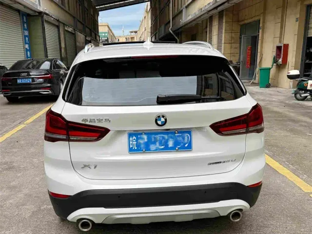 BMW X1 — Фото автомобиля 11