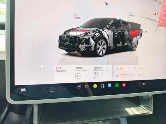 Tesla Model Y 2022 Rear-Wheel Drive Version — Фото автомобиля 15