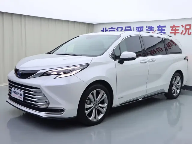 Фотография автомобиля — Toyota Sienna
