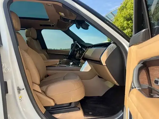 Land Rover Range Rover — Фото автомобиля 10
