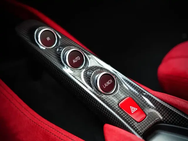Ferrari F8 — Фото автомобиля 17