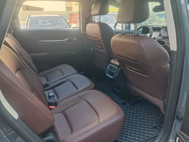 Geely Haoyue — Фото автомобиля 8