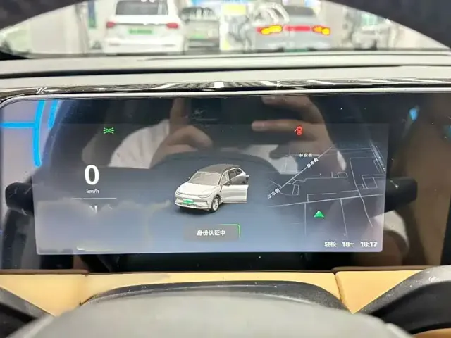 Leapmotor C11 — Фото автомобиля 21