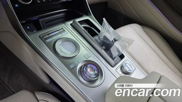 Genesis GV80 — Фото автомобиля 12