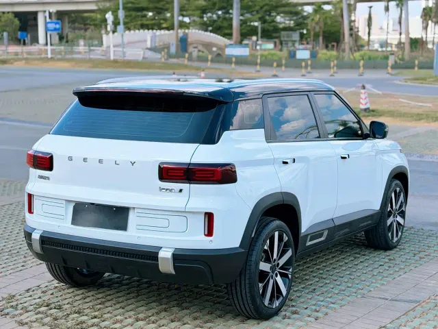 Geely ICON — Фото автомобиля 4
