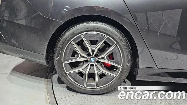 BMW 5-Series — Фото автомобиля 5