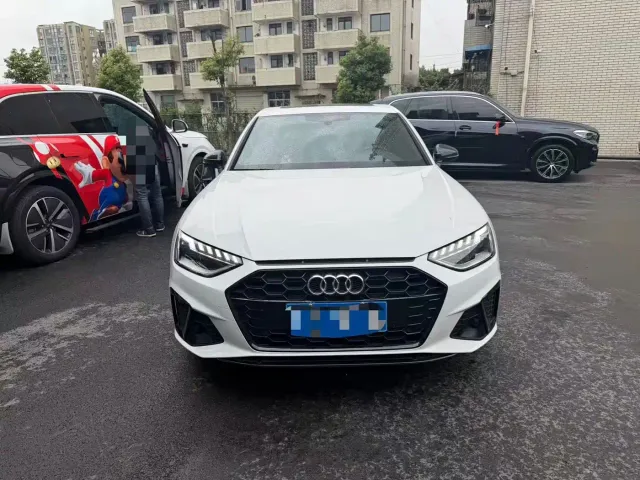Audi A4L — Фото автомобиля 2