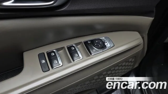Kia Carnival Generation 4 — Фото автомобиля 30