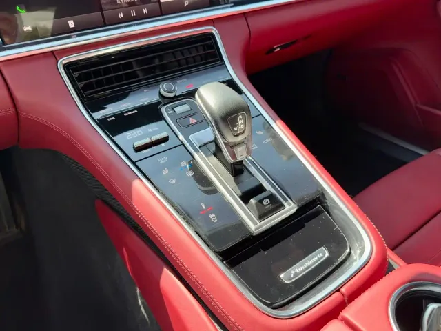 Porsche Panamera — Фото автомобиля 16