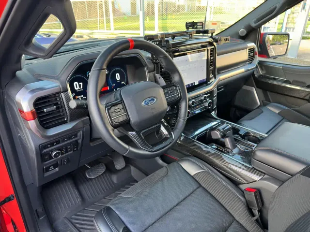 Ford F-150 Raptor — Фото автомобиля 10