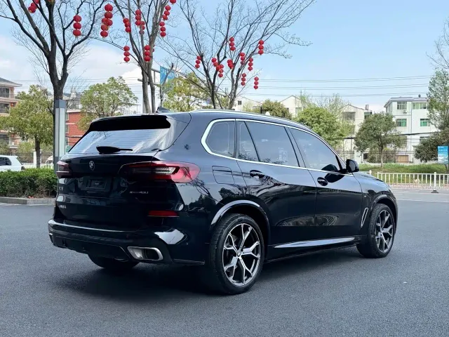 BMW X5 — Фото автомобиля 4