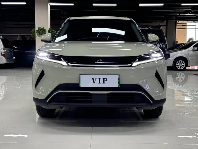 BYD Yuan UP — Фото автомобиля 2