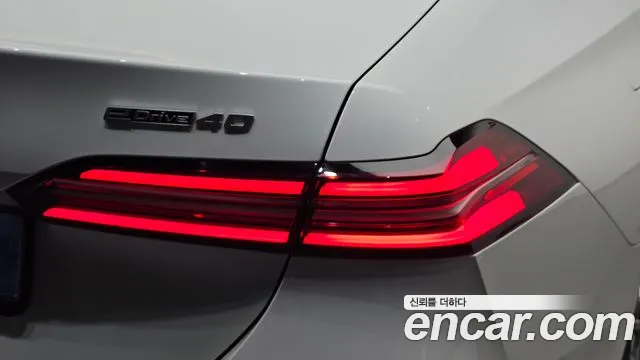 BMW i5 G60 — Фото автомобиля 8