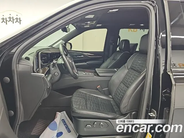 Cadillac Escalade 5th Gen — Фото автомобиля 11