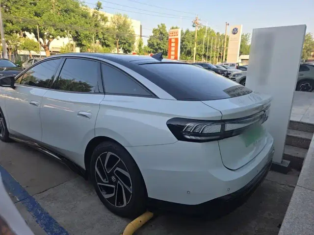Volkswagen ID.7 Vizzion — Фото автомобиля 4