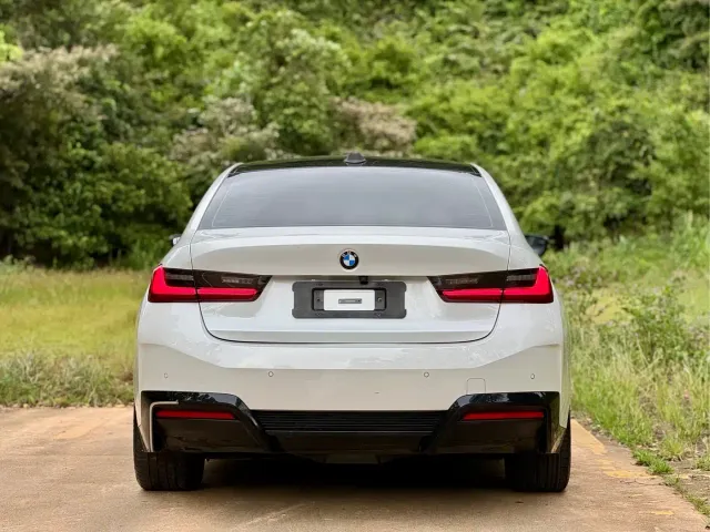 BMW i3 — Фото автомобиля 5