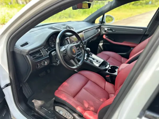 Porsche Macan — Фото автомобиля 13
