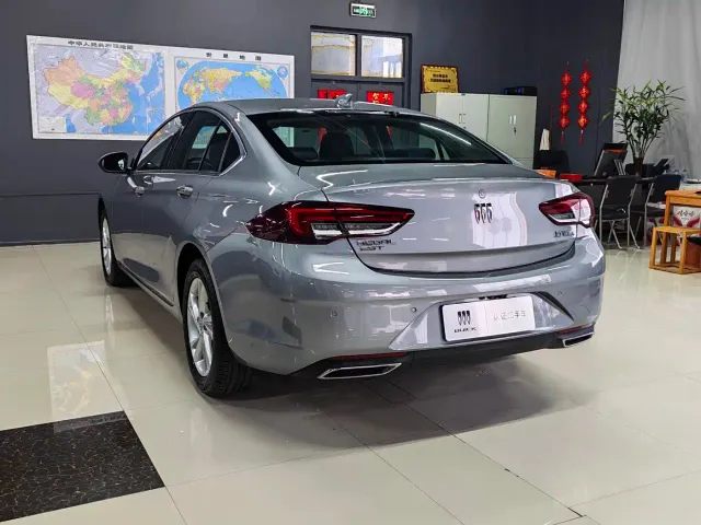 Buick Regal — Фото автомобиля 6
