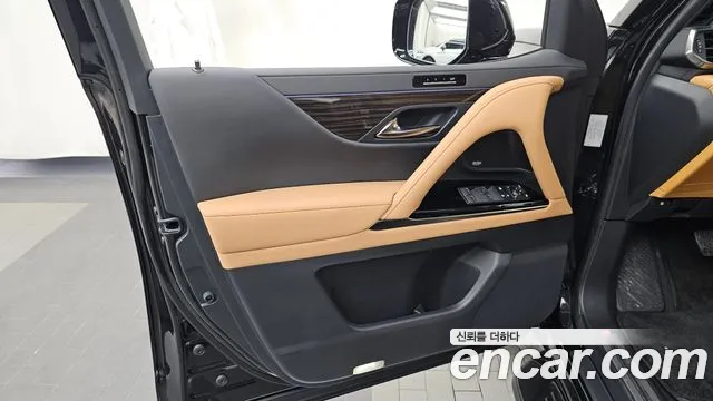 Lexus LX — Фото автомобиля 20