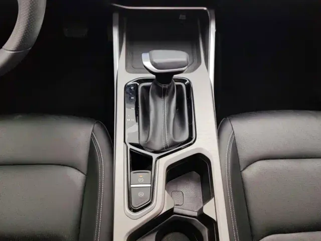Geely Emgrand — Фото автомобиля 16