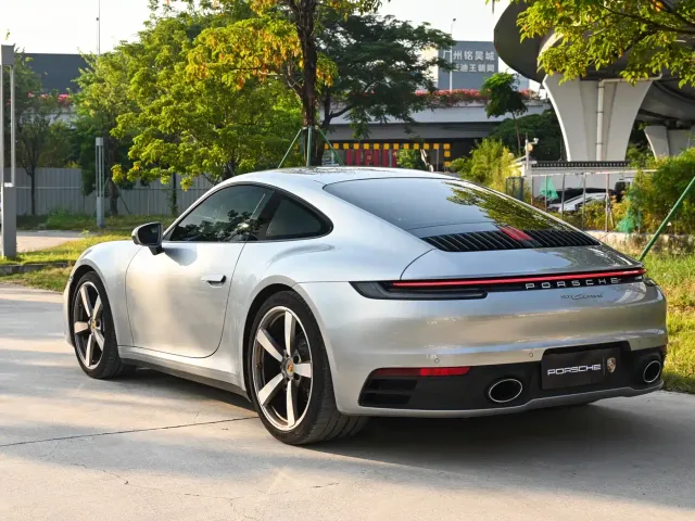 Porsche 911 — Фото автомобиля 3