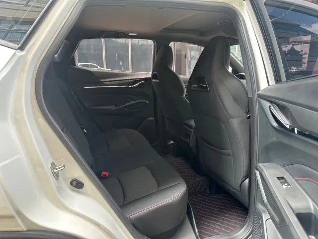 Changan X5 Plus — Фото автомобиля 10