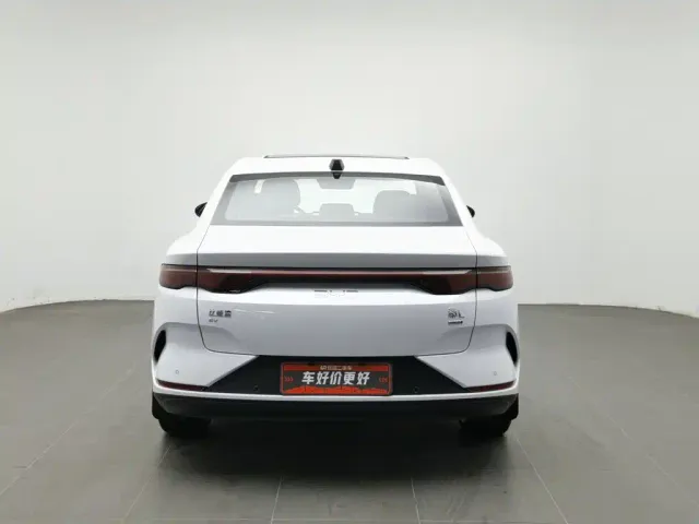 BYD Qin L — Фото автомобиля 4