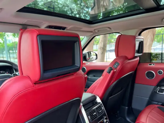 Land Rover Range Rover Sport — Фото автомобиля 15