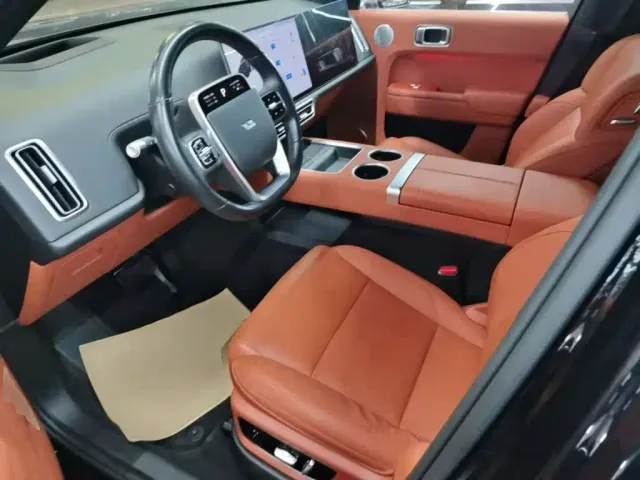 Li Auto L7 — Фото автомобиля 14
