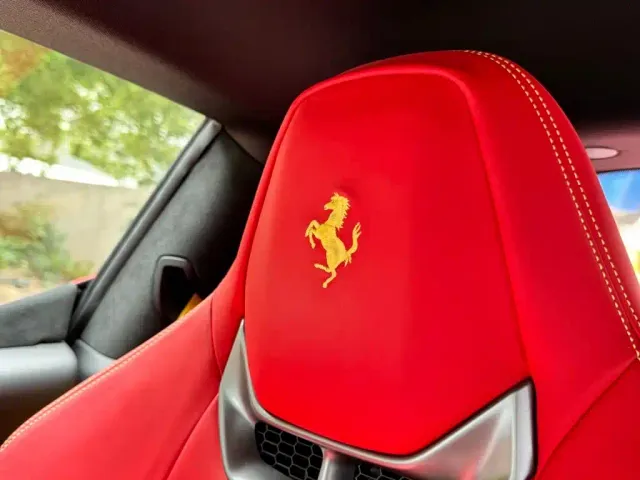Ferrari 296 — Фото автомобиля 8