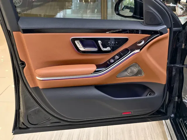 Mercedes-Benz S-Class — Фото автомобиля 4