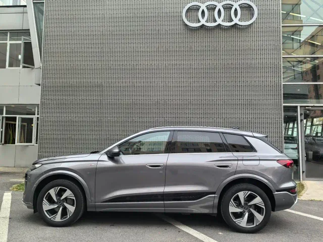 Audi Q6L e-tron — Фото автомобиля 4