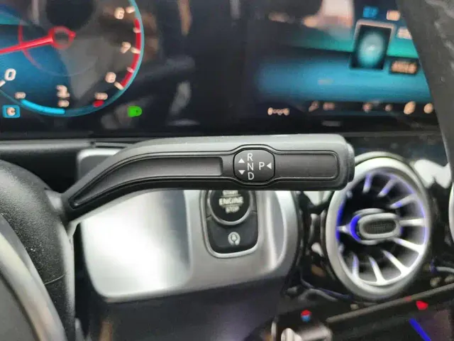 Mercedes-Benz GLB-Class — Фото автомобиля 16