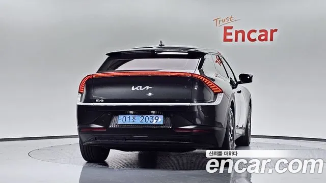 Kia EV6 — Фото автомобиля 4