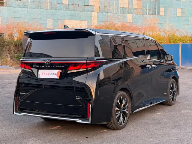 Toyota Vellfire — Фото автомобиля 13