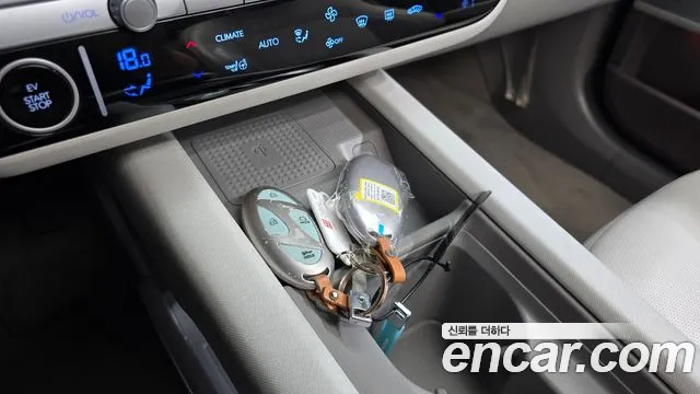 Hyundai Ioniq 6 — Фото автомобиля 15