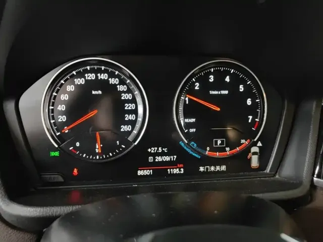 BMW X1 — Фото автомобиля 11