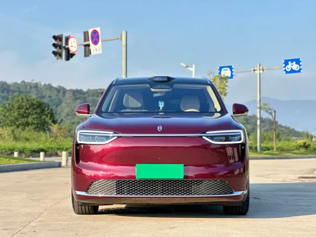 Aito M7 — Фото автомобиля 4