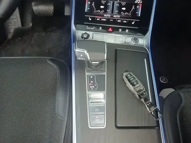 Audi A6L — Фото автомобиля 13