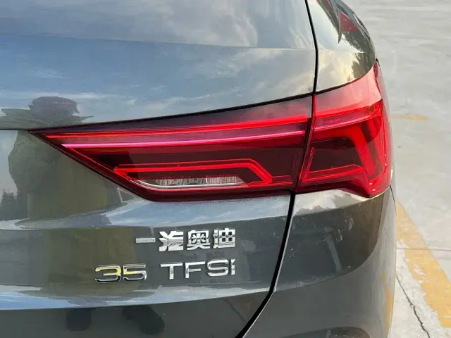 Audi Q3 — Фото автомобиля 8