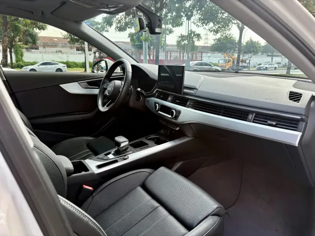 Audi A4L — Фото автомобиля 11