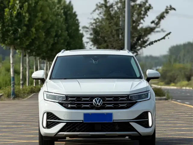 Volkswagen Tayron X — Фото автомобиля 2