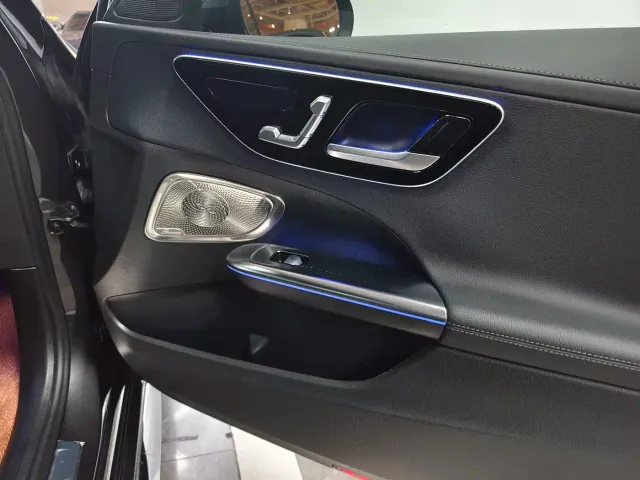 Mercedes-Benz C-Class — Фото автомобиля 11