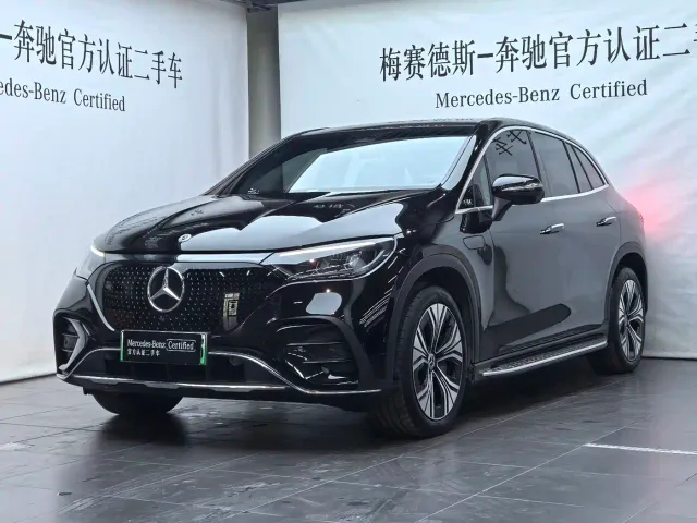 Фотография автомобиля — Mercedes-Benz EQE SUV