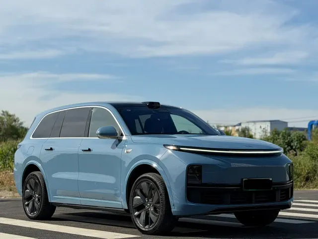 Li Auto L9 — Фото автомобиля 3