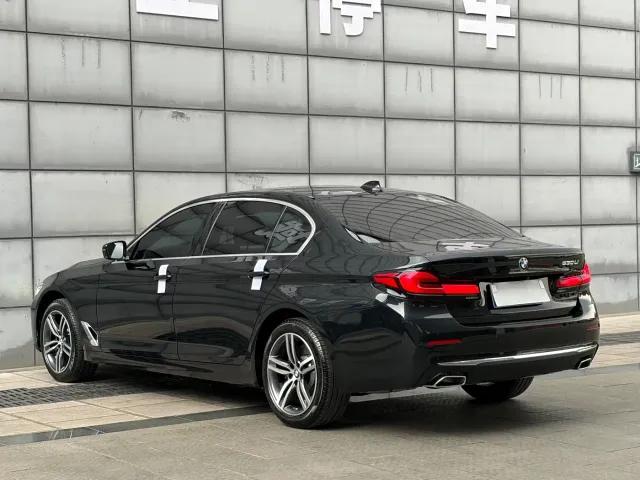 BMW 5 Series — Фото автомобиля 7