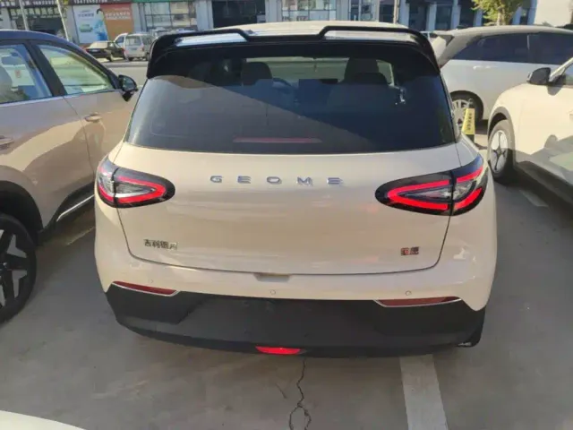 Geely Starry Wish — Фото автомобиля 5